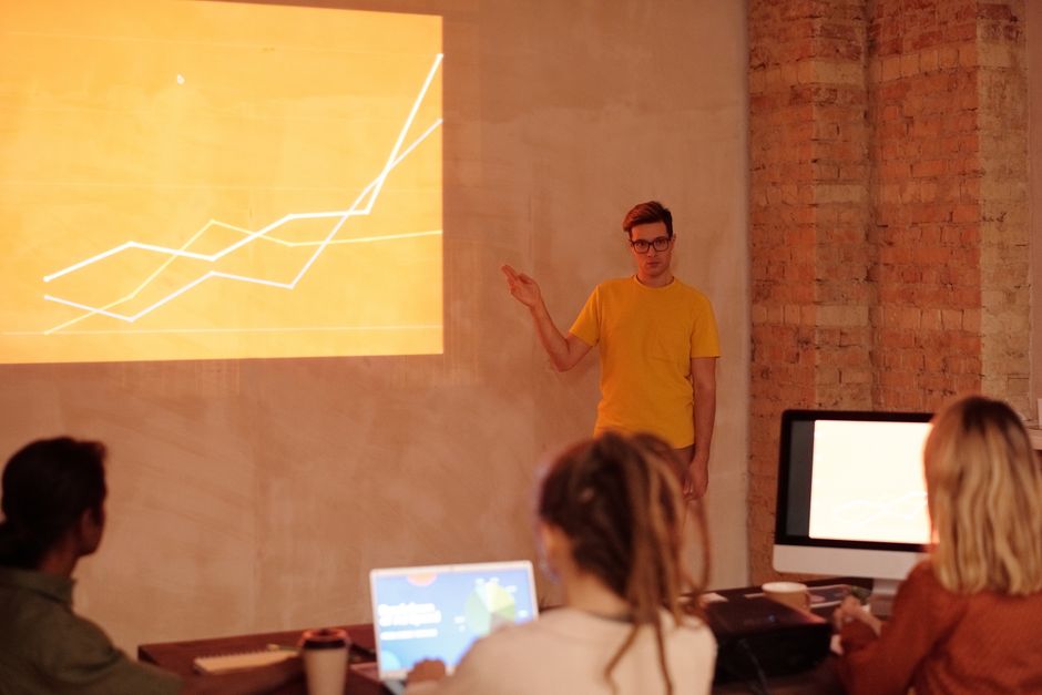 Porträtfoto der Lehrkraft im Bereich UX/UI Design Ausbildung
